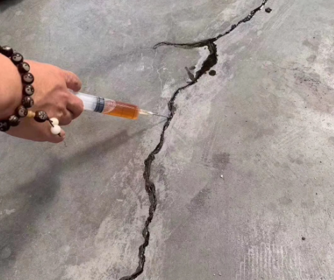 荔波混凝土裂缝修补技术详解​